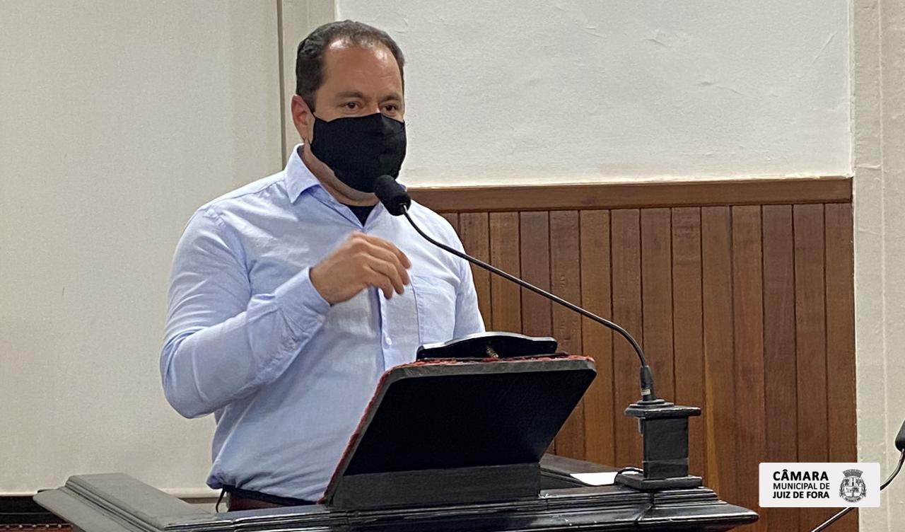 João Wagner Antoniol quer divulgação no site do Executivo sobre obras públicas municipais paralisadas