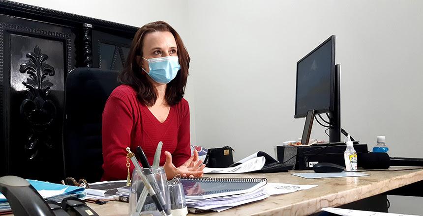 Secretária de Segurança participa de live de Congresso Internacional