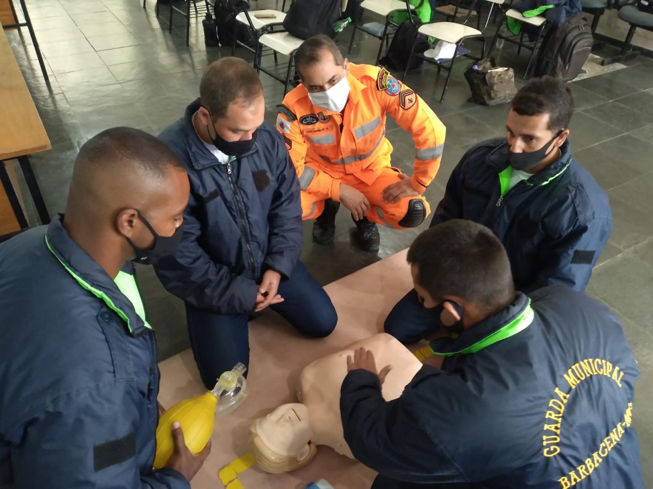 Treinamento de Guardas Municipais em Barbacena chega ao fim