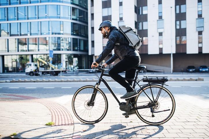 Bicicletas elétricas disparam em vendas; veja relatos de quem usa e se veículo combina com você