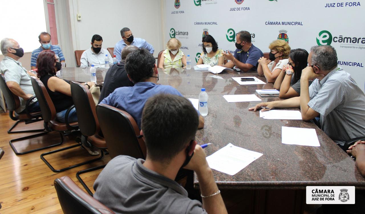 Comissão de Defesa da Pessoa Idosa define processo de escolha para o Troféu Zeneida Theresinha Delgado