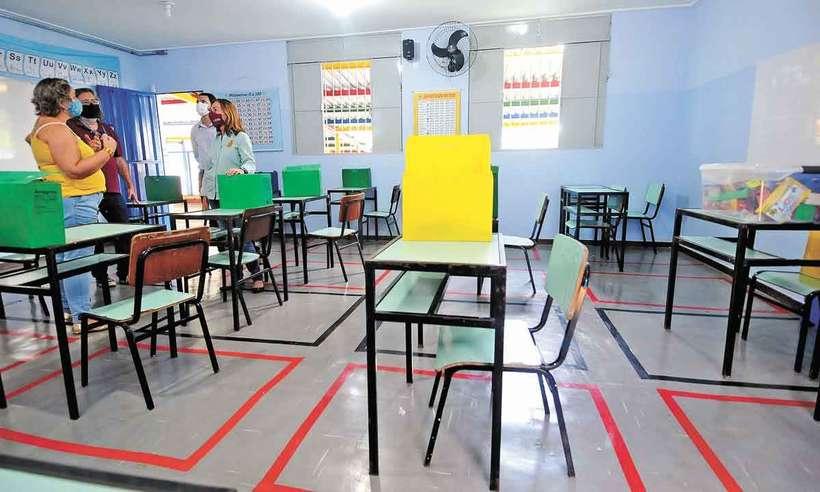 Impasse sobre ensino presencial segue nas salas de aula em Minas