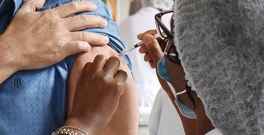 PJF realiza vacinação contra Covid em 48 locais nesta sexta