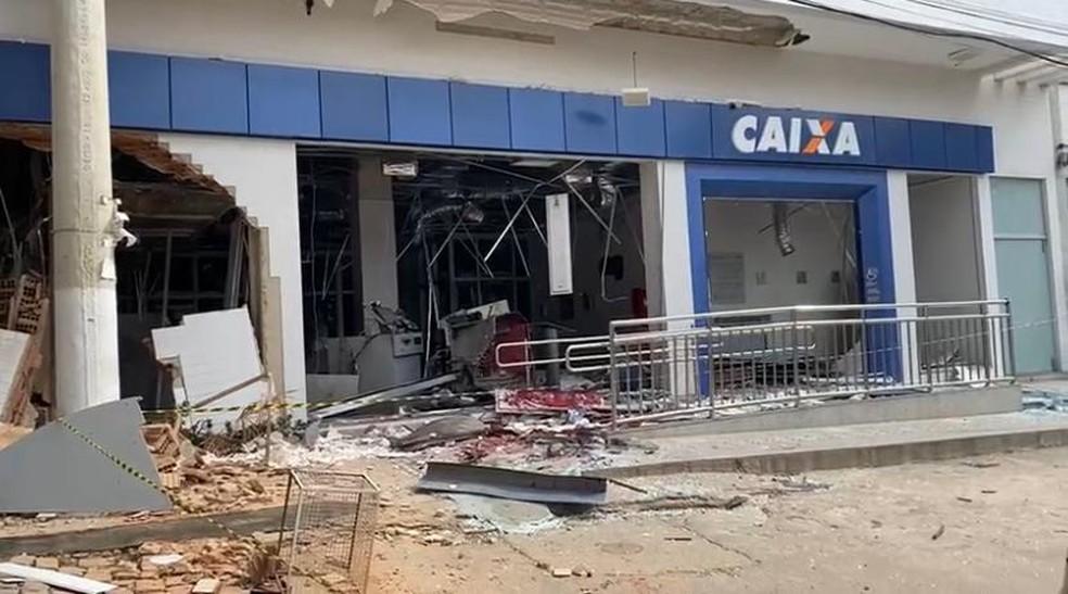 Polícia Federal de Juiz de Fora desarticula organização criminosa envolvida na explosão de agência bancária em Pirapetinga