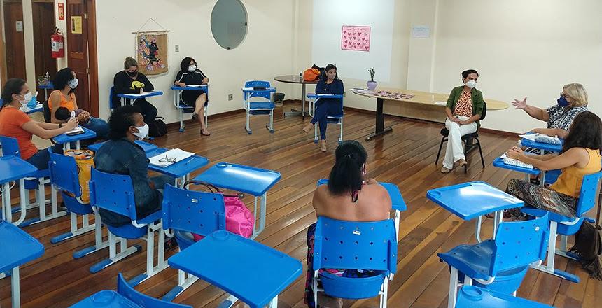 Rodas de conversas reúnem mulheres atendidas pelo Cras Vitorino Braga