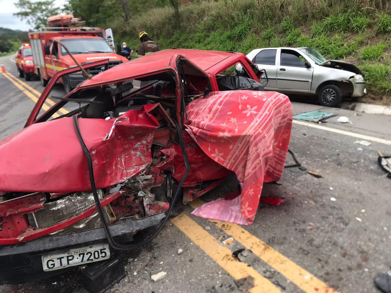 Homem morre em colisão frontal de carros em Igrejinha