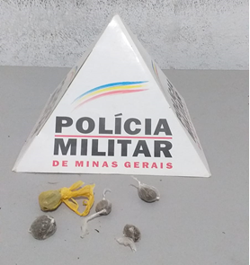 Polícia Militar apreende drogas em Guarani