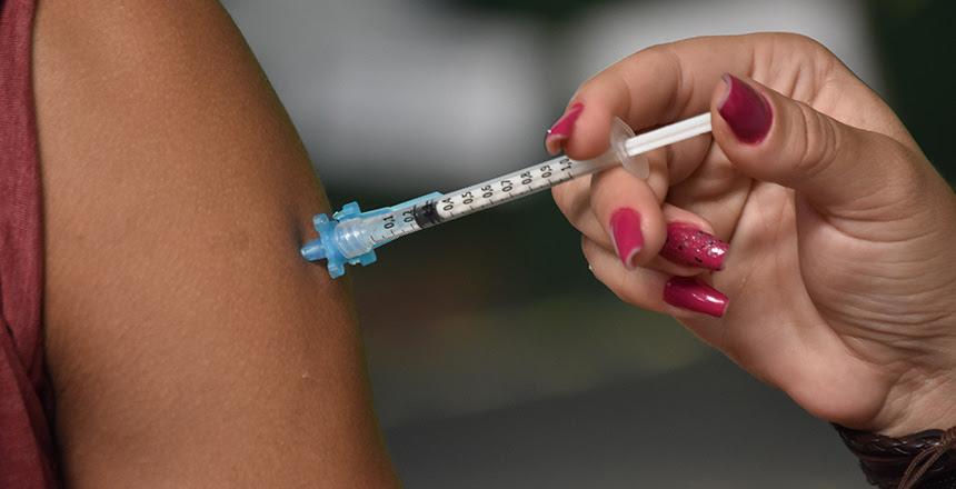 Vacinação contra Covid-19 segue para diversos públicos nesta sexta, 26