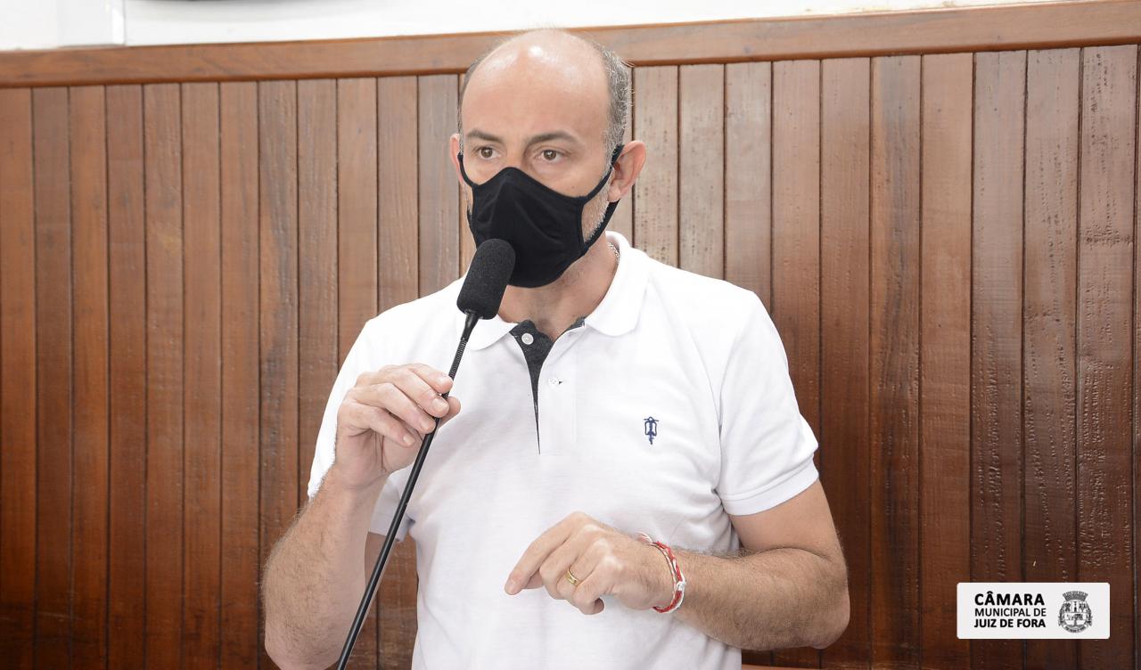 Câmara aprova PL que padroniza fiação aérea