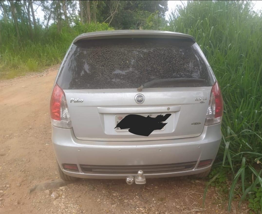 Carro roubado durante a madrugada é recuperado em Visconde do Rio Branco