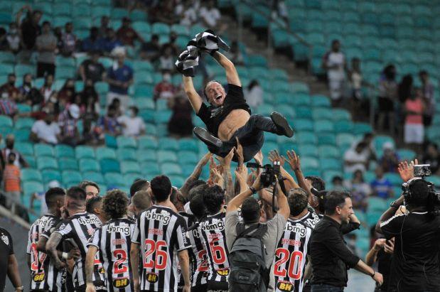 Com investimentos, Atlético-MG quebra jejum e é campeão brasileiro após 50 anos