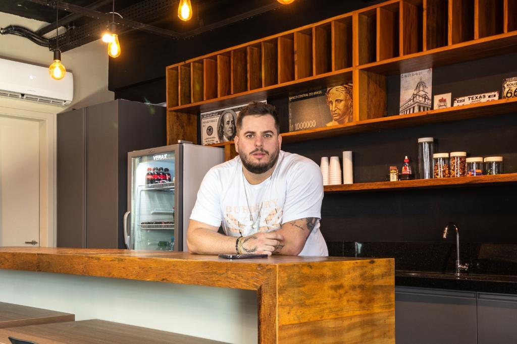 Acredite em você! João Paulo Almeida conta sua trajetória no mercado financeiro