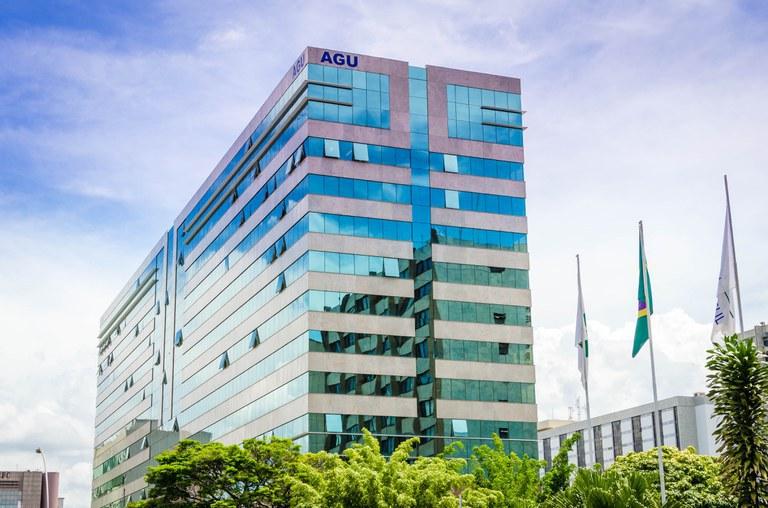 AGU diz que 20 mil crianças foram vacinadas irregularmente contra a Covid-19