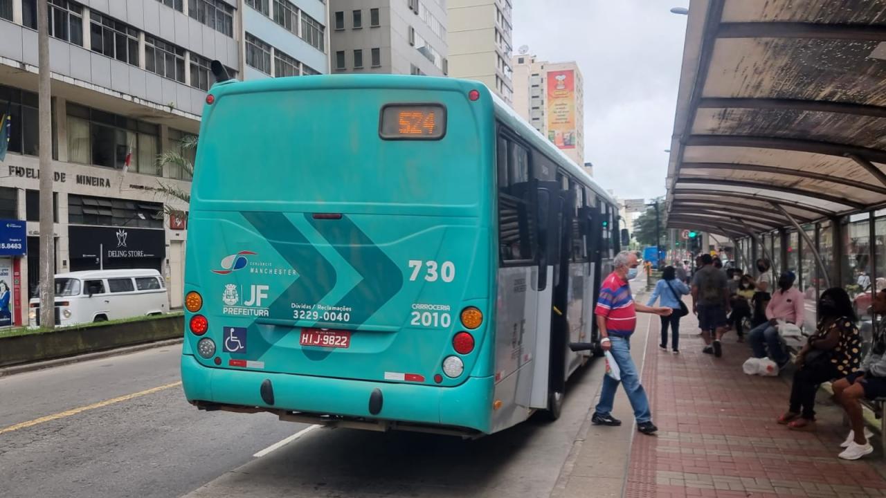 Ano Novo, ônibus velho: Vereadora Kátia Franco pede providências para retirada de ônibus com idade vencida em Juiz de Fora