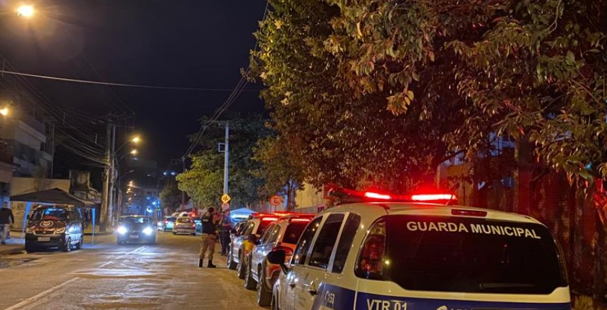 Fiscalização interdita casa de show na Zona Norte de Juiz de Fora