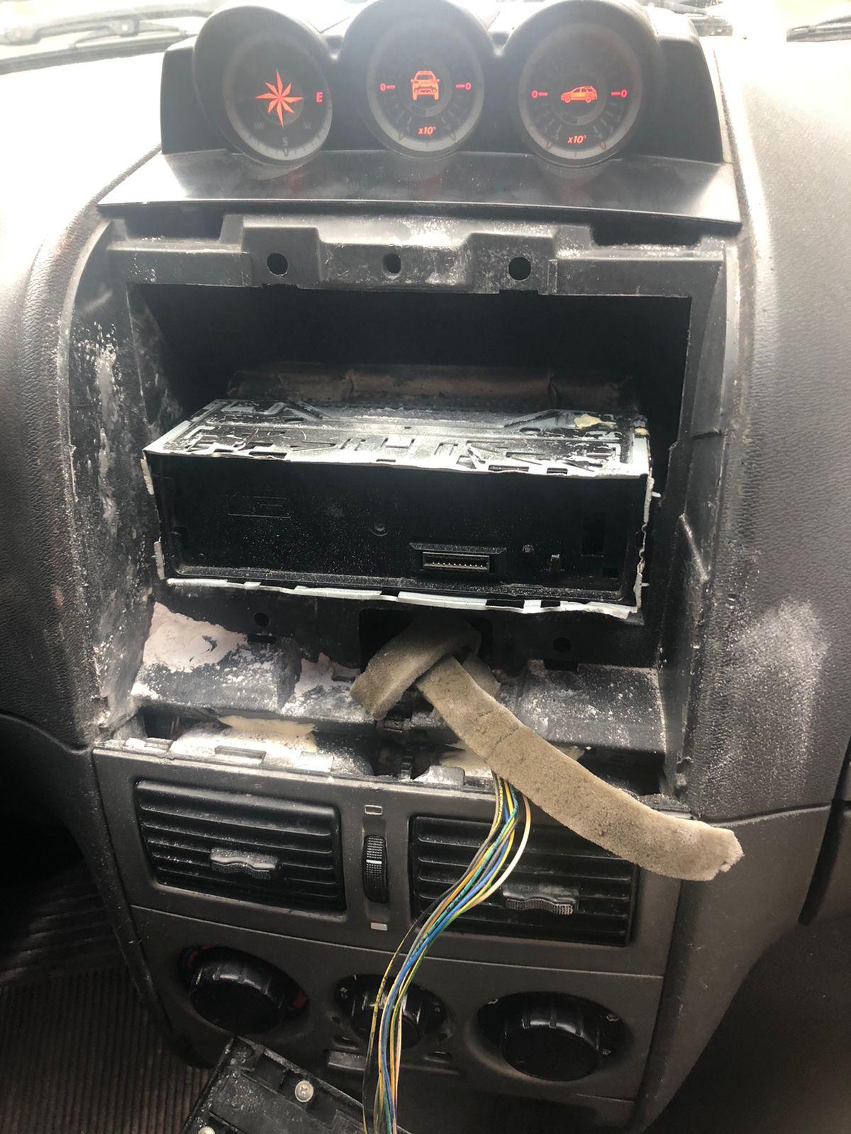 Homem é preso e carro com fundo falso é apreendido no bairro Benfica