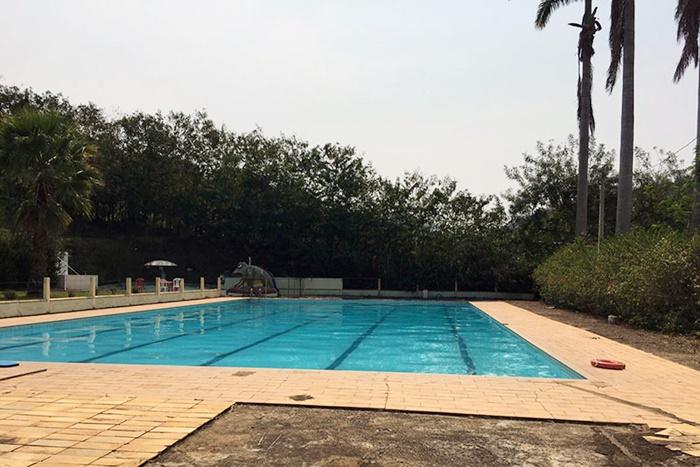 Jovem morre após mergulhar em piscina de clube, em Dona Euzébia