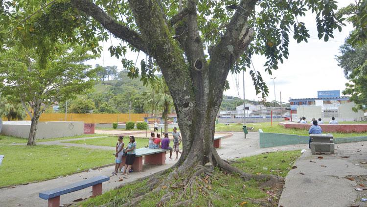 PM atende vítimas de homicídio tentado no bairro Muçunge da Grama em Juiz de Fora