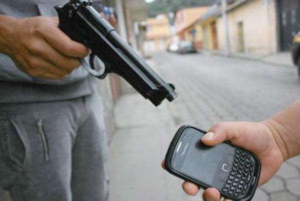 PM atende vítimas de roubo tentado no bairro São Mateus