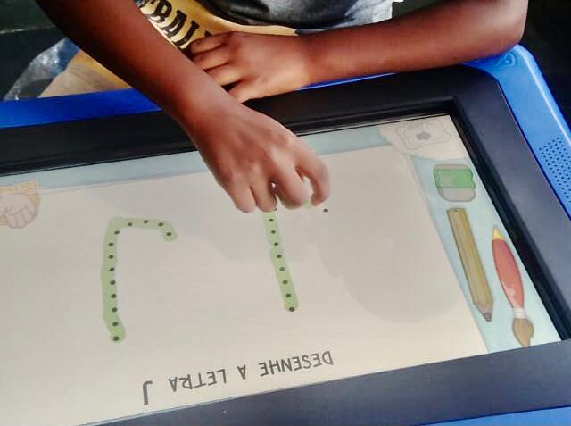 Profissionais da educação participam de capacitação em projeto de uso de tecnologia educacional em Matias Barbosa