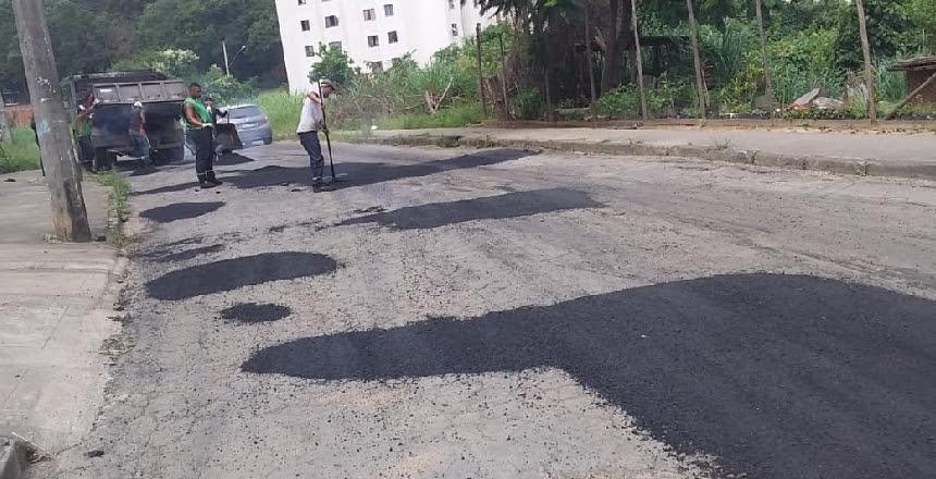 Programa Boniteza realiza operação tapa-buracos em sete bairros da cidade
