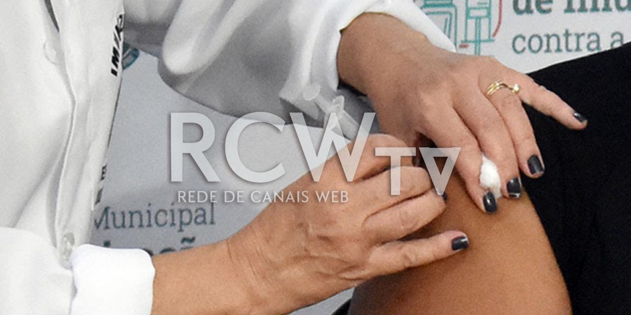 Confira como fica a vacinação contra a Covid-19 em adultos nesta sexta-feira, 4