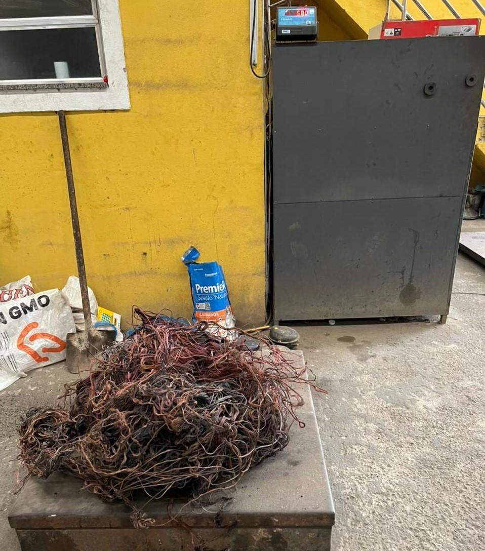 PCMG deflagra operação e prende quatro suspeitos por receptação de fios de cobre