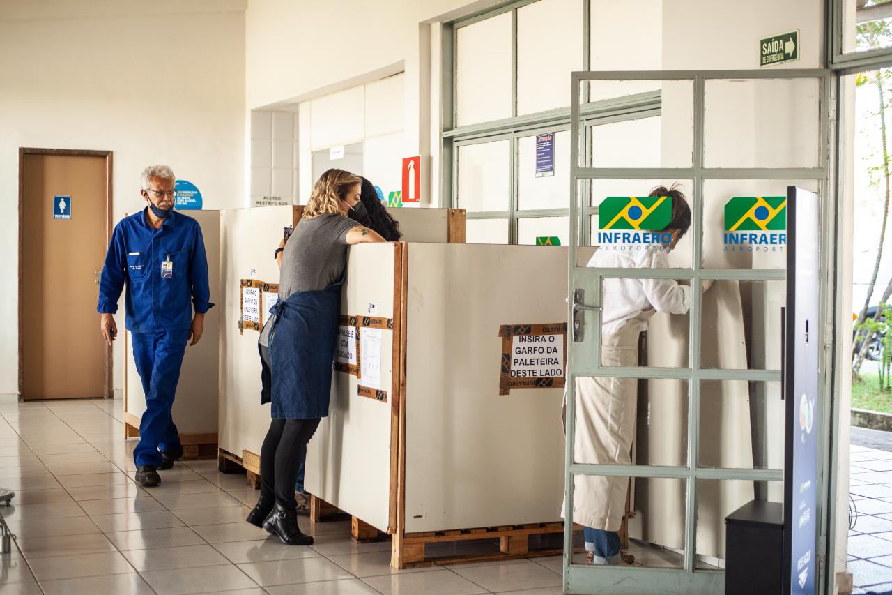 Secretaria de Estado de Cultura e Turismo recebe devolução de acervo artístico da Infraero