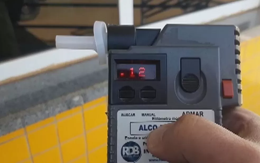 Motoristas são presos por embriaguez ao volante em estradas da Zona da Mata