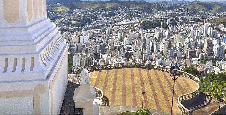 PJF promove Limpa Trilha do Morro do Cristo