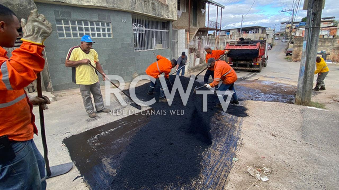 Rua Joaquim Tibúrcio Alves e outras 18 vias são atendidas pela operação tapa-buracos nessa terça, 14