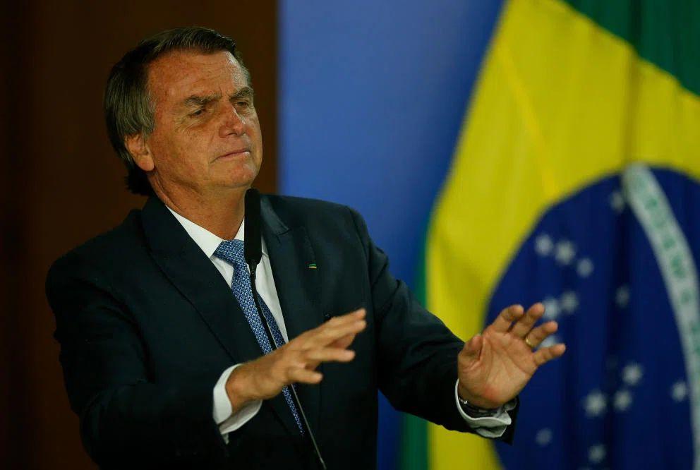 Bolsonaro diz que se tiver que trocar comando da Petrobras 5 Vezes ele troca