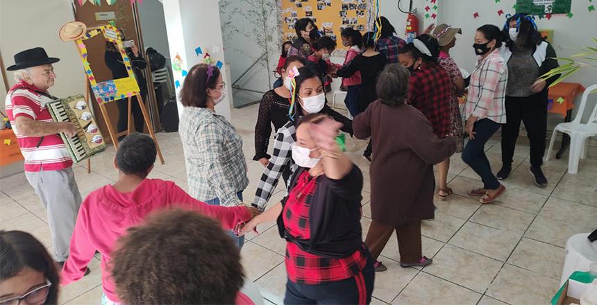 Cras Sudeste Costa de Carvalho promove festa julina para famílias acompanhadas