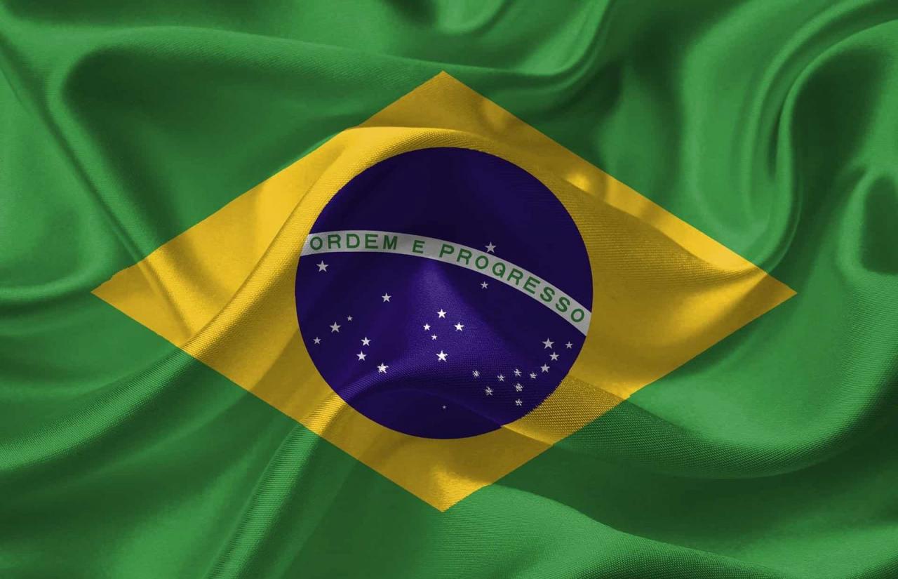 Juíza enxerga crime eleitoral em uso de bandeira do Brasil