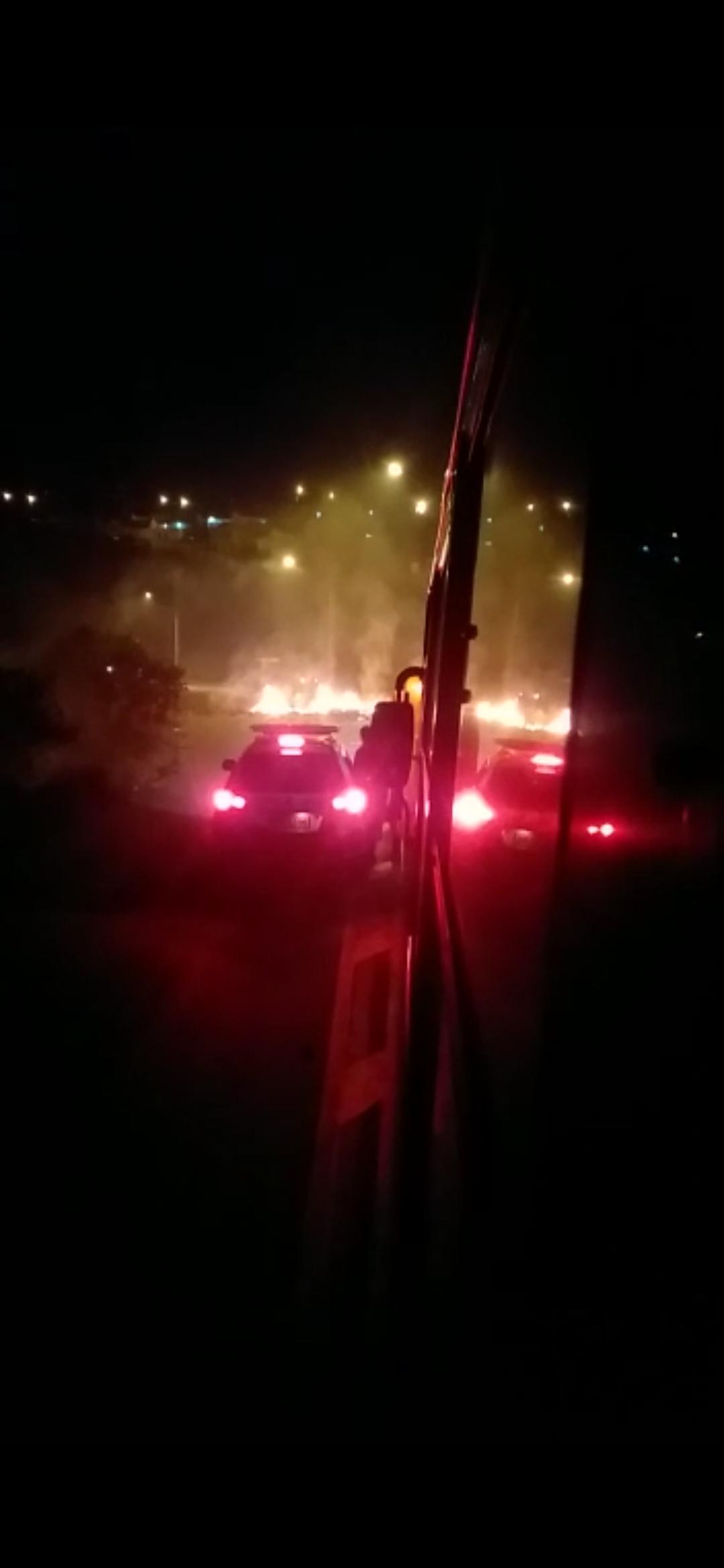 Manifestação em Nova Germânia por mais ônibus termina com disparos de elastômero da PM