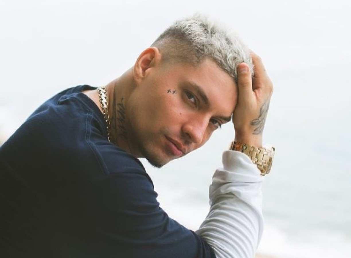 Polícia faz buscas na casa do rapper Filipe Ret após festa “open beck”
