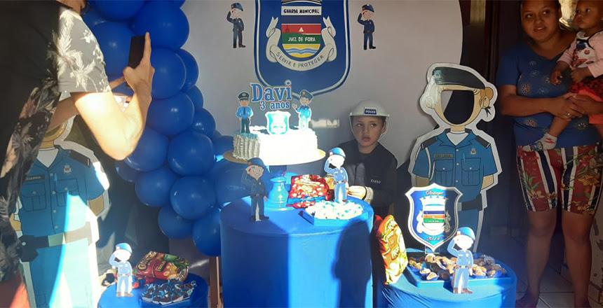 Servidores da Guarda Municipal preparam festa surpresa para o pequeno Davi