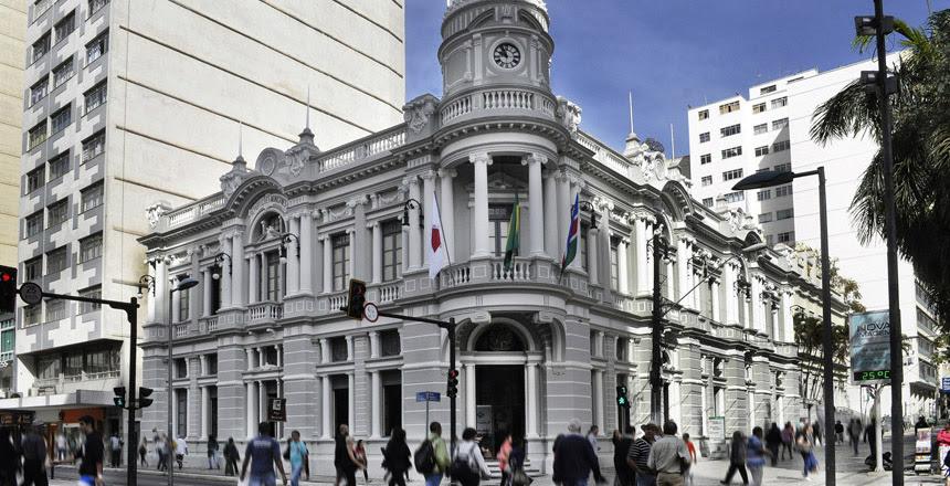 Atendimentos relacionados a cadastramento imobiliário e IPTU estão sendo realizados na Secretaria de Fazenda