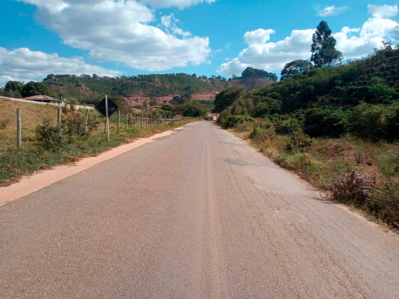 DER-MG homologa resultado de licitação para recuperação do pavimento entre Caiana e Espera Feliz, na Zona da Mata
