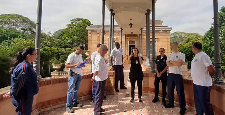 Guardas municipais realizam visita técnica no Museu Mariano Procópio