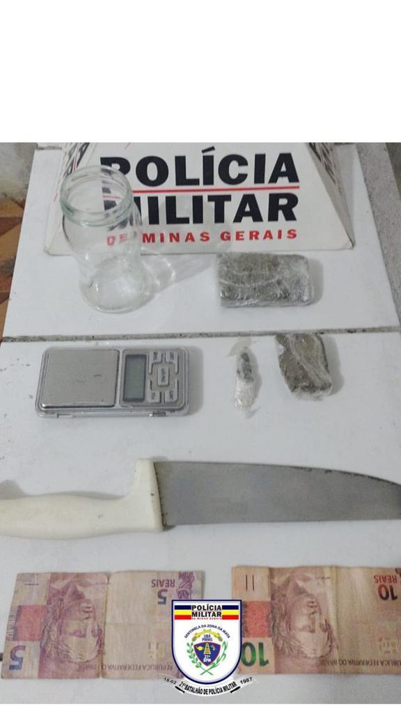 Polícia Militar captura rapaz de 24 anos portando drogas; jovem foi encaminhado à delegacia