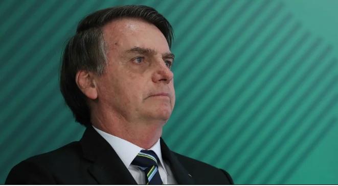 Bolsonaro vai às pressas para hospital das forças armadas