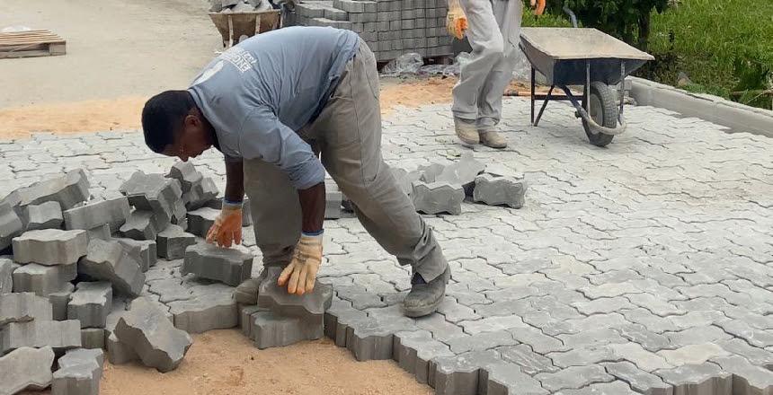 Penido recebe 10 mil m² de calçamento intertravado nas vias do distrito