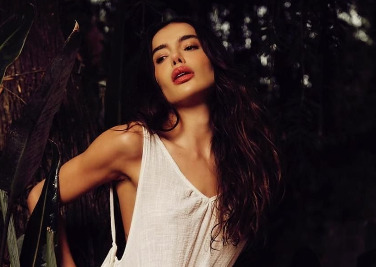 Sara Cunha apontada por Paulo Borges como a estrela do SPFW vai abrir o desfile de Lino Villaventura Considerado um dos maiores estilistas brasileiro