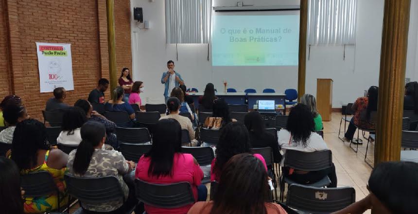 PJF realiza capacitação para cozinheiras(os) e auxiliares de cozinha de escolas e creches parceiras