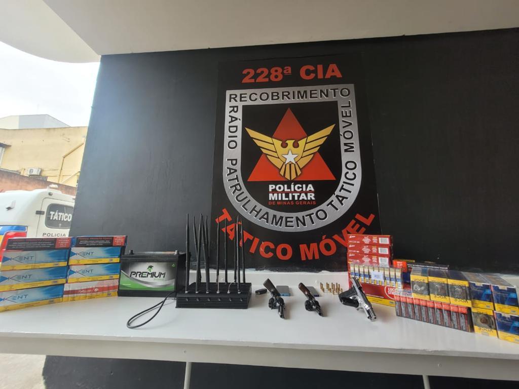Suspeitos são presos por porte ilegal de arma de fogo em Venda Nova