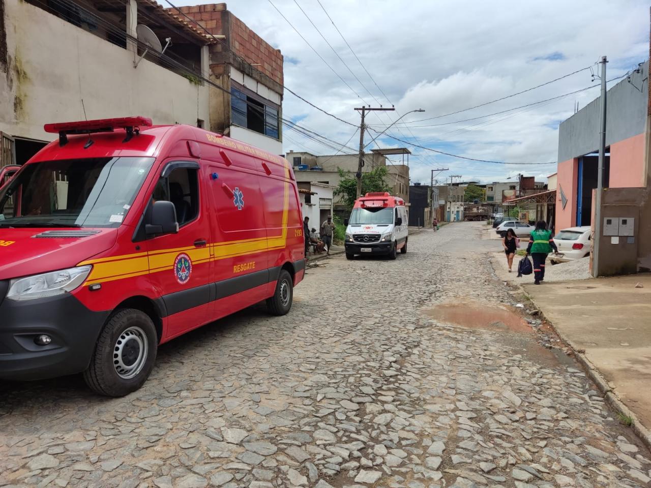 Bombeiros atendem vítima de choque elétrico em Conselheiro Lafaiete