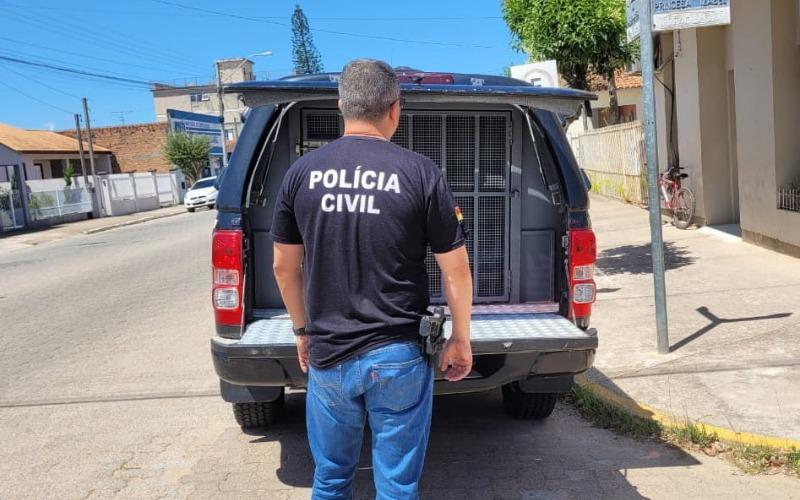Homem é preso por suspeita de extorsão e estelionato em Leopoldina