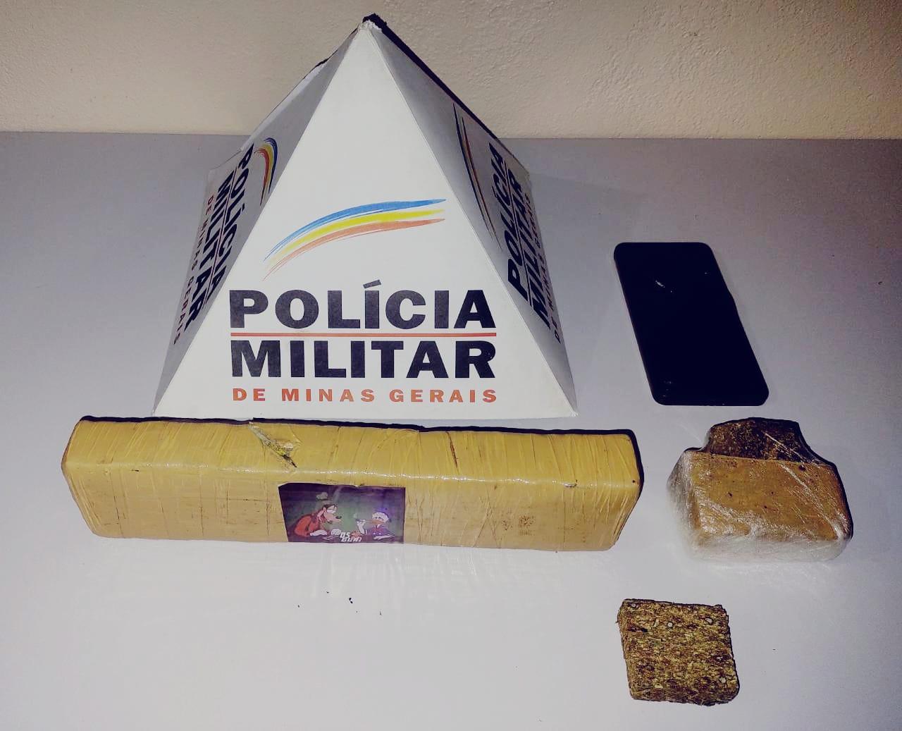 Jovem é preso por tráfico de drogas em Ewbank da Câmara