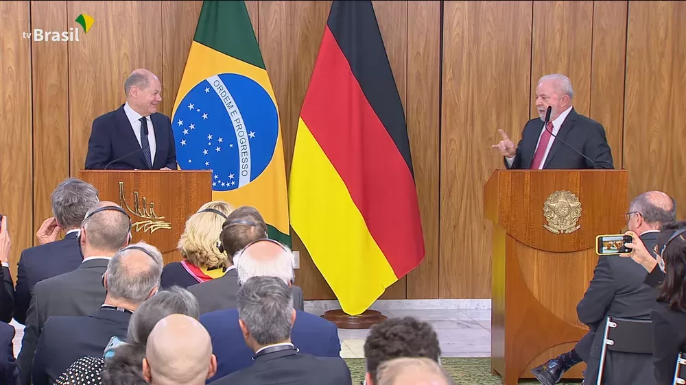 Lula diz que Rússia errou ao invadir Ucrânia, mas 'quando um não quer, dois não brigam'